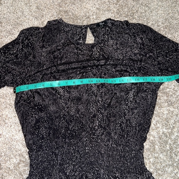 NWOT Rails Inez Crew Pullover Snake Print Dress Size Medium - Picture 12 of 12